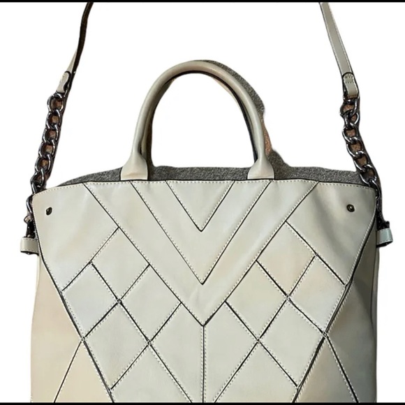 Faux leather purse - Picture 2 of 5